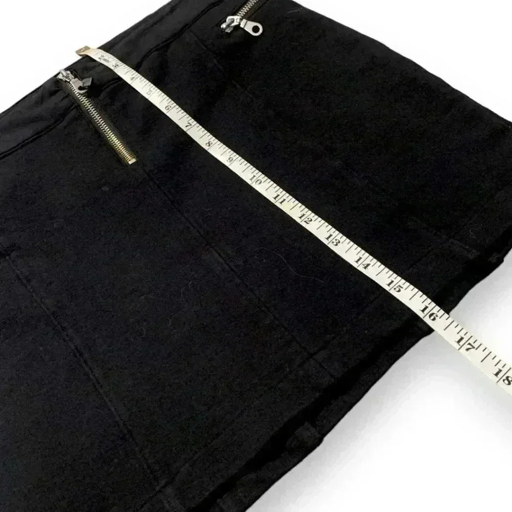 NWT On Trend Black Mini Skirt with Silver Zipper Detail Size Large (Juniors) - Picture 6 of 11